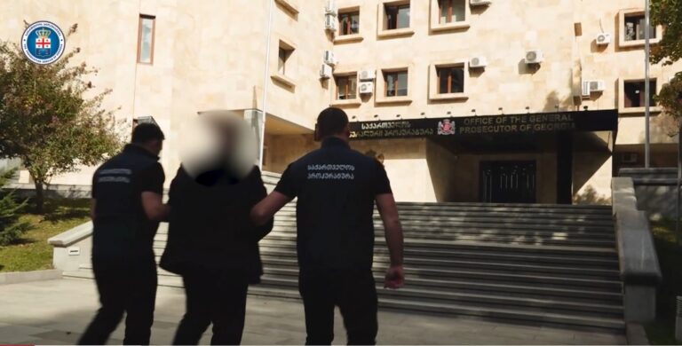 განსაკუთრებით დიდი ოდენობით უკანონო შემოსავლის ლეგალიზაციის ფაქტზე გრიგოლ ლილუაშვილთან დაკავშირებული პირი, ანდრია ლილუაშვილი დააკავეს