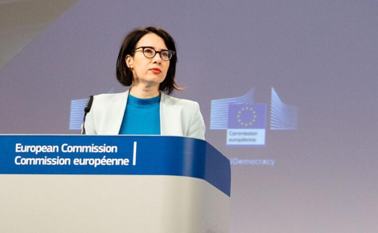 2024 წლის ივნისში უკვე გვქონდა ევროკომისიის დასკვნა, რომელიც კიდევ ერთხელ იმეორებდა საქართველოს უკუსვლას დემოკრატიის გზაზე - ანიტა ჰიპერი