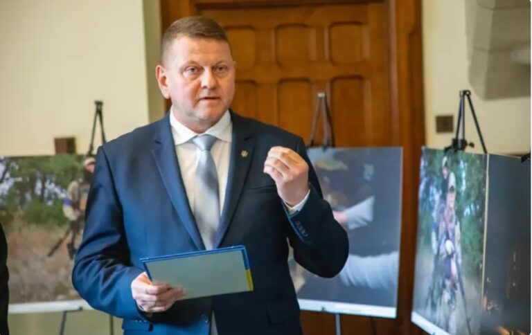 "ვალერი ზალუჟნის ვარაუდი: ფრონტიდან დაბრუნებული ვეტერანები უკრაინას სამომავლოდ რეალურ საფრთხეს შეუქმნიან"