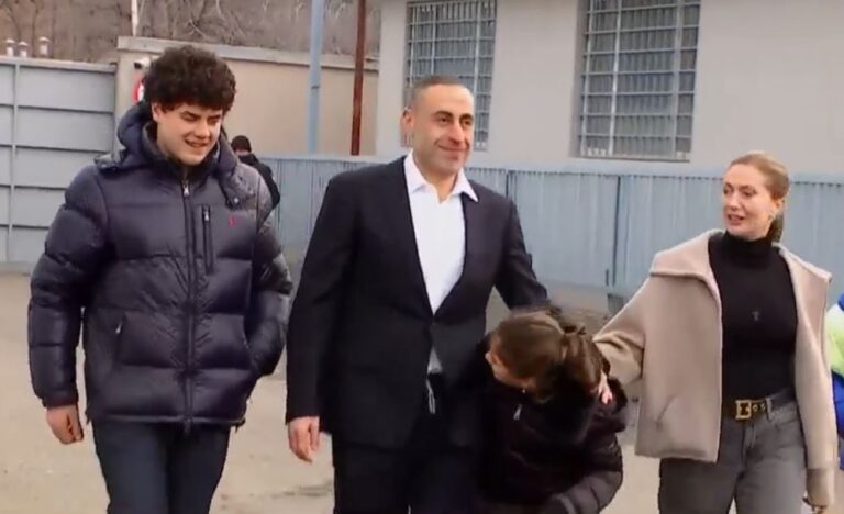 გიორგი ვაშაძემ ციხე დატოვა