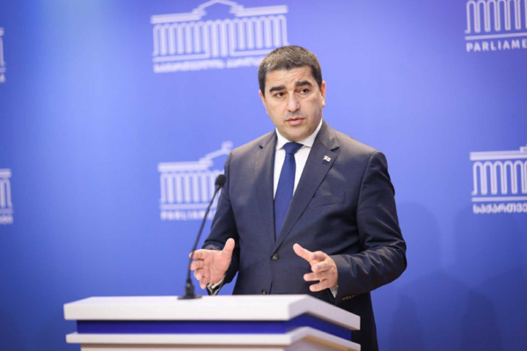 ოთხი თვე გავიდა პრეზიდენტის სასახლეზე შტურმიდან, ნათელი გახდა, რომ ბრიუსელი ამ თავდასხმას არც დაგმობს და არც გაემიჯნება, ეს უკვე აღარ არის დუმილი, ეს არის პოზიცია -შალვა პაპუაშვილი