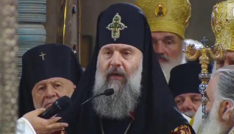 შიო მესამე - გთხოვთ, ილოცეთ ჩემთვის, ჩვენი ეკლესიის მომავლისთვის, რადგან თქვენი ლოცვა მომცემს ძალას, ერთგულებით და თავმდაბლობით ვემსახურო ეკლესიას და ღვთივკურთხეულ ქართველ ერს
