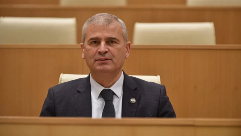 ირაკლი ქადაგიშვილი - ერთმანეთის მიმართ ბრალდებები აჩვენებს, რომ ოპოზიციის გაყრა და შეყრა ყოველთვის გარედან მოსული ინსტრუქციის შედეგი იყო, მათ შორის ერთობა არ არის, პოლიტიკაში პერსპექტივა არ აქვთ