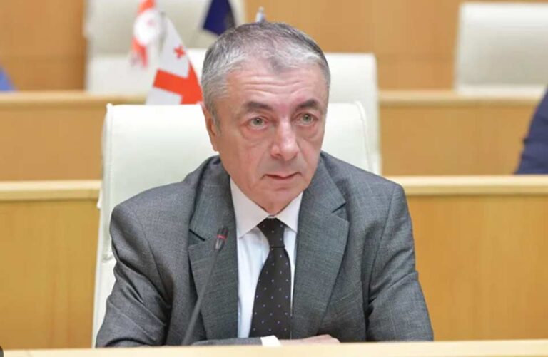 თენგიზ შარმანაშვილი – "ნაციონალური მოძრაობის" მომაკვდავი ორგანიზაციაა, არაფერი უშველით, ტელევიზორი ჩართეთ, პოპკორნი დაიდეთ, უყურეთ და მიხვდებით, ვისთან გაქვთ საქმე