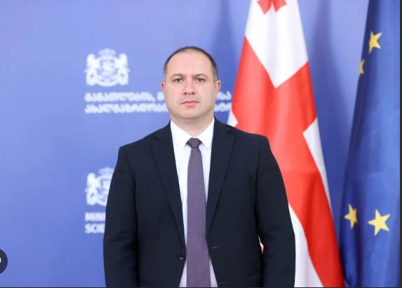 სასკოლო ფორმებმა წარმატებით გაიარა საერთაშორისო აკრედიტაციის მქონე ლაბორატორიის მიერ ჩატარებული ტესტირებები - გივი მიქანაძე