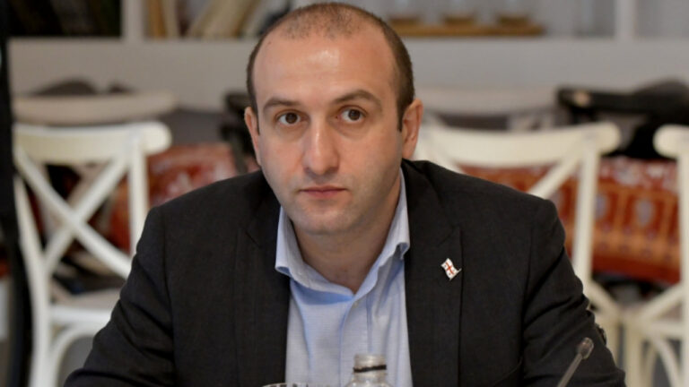 იაგო ხვიჩია – ჩვენი დაჟინებული ინიციატივა იყო, გაგვეცნო ბიძინა ივანიშვილი, შეხვედრა შედგა 2025 წლის დაახლოებით ნოემბერ-დეკემბერში, ჩემი ცხოვრების ყველაზე მნიშვნელოვანი შეხვედრა იყო, ჩვენ კიდევ გვინდა მასთან შეხვედრა