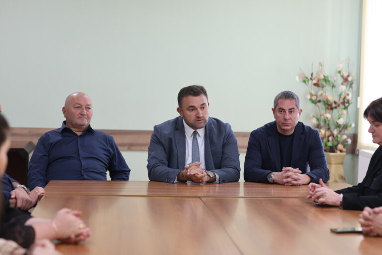 ცესკოს ხელმძღვანელი პირების შეხვედრა ვანის საოლქო საარჩევნო კომისიაში გაიმართა